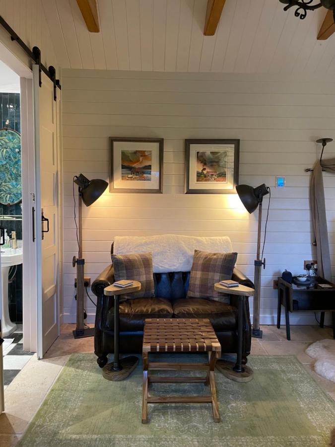 Charming Stone Bothy At Loch Lomond Villa ลุสส์ ภายนอก รูปภาพ